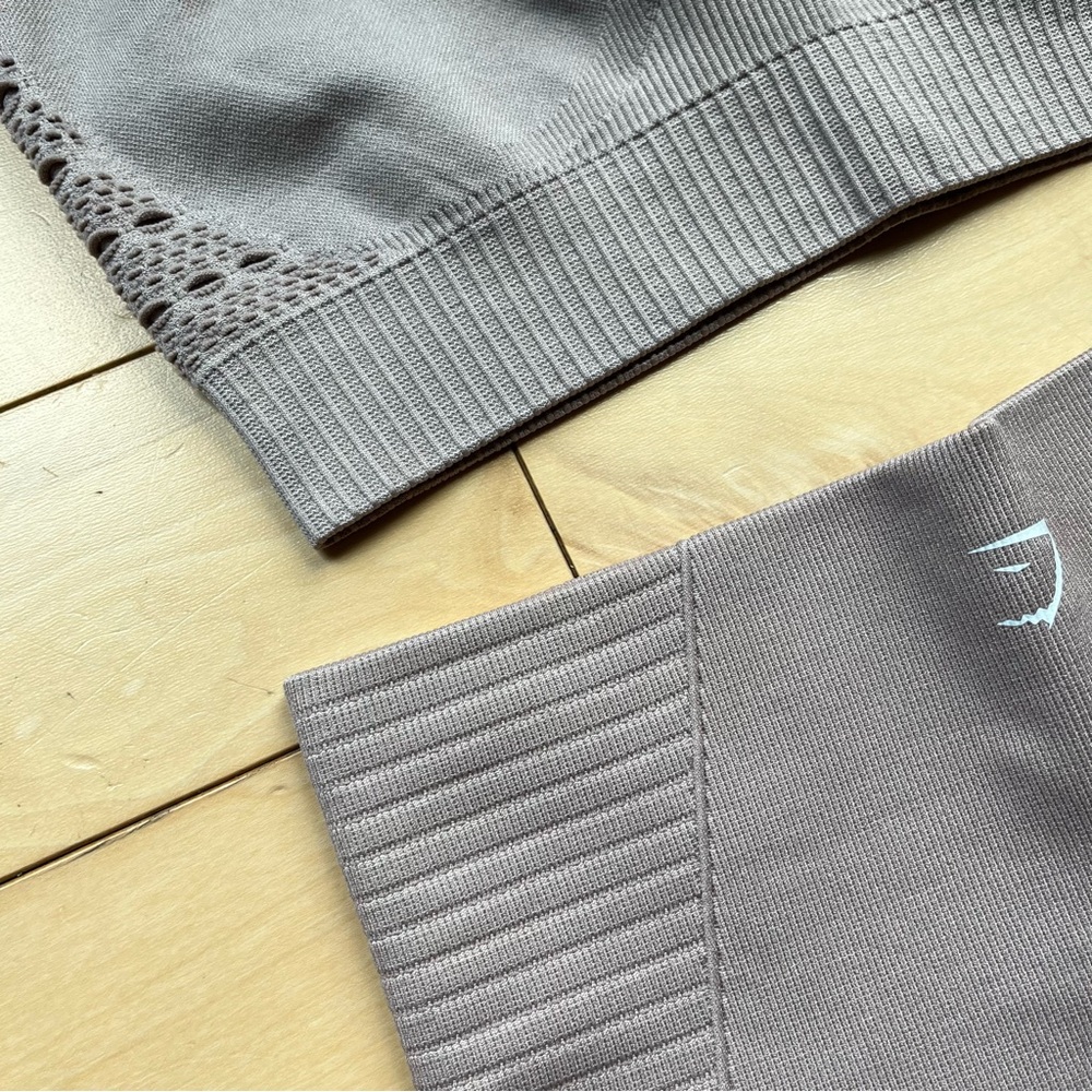 Gymshark Sports Bra & Leggings Set Size S - Picture 9 of 12